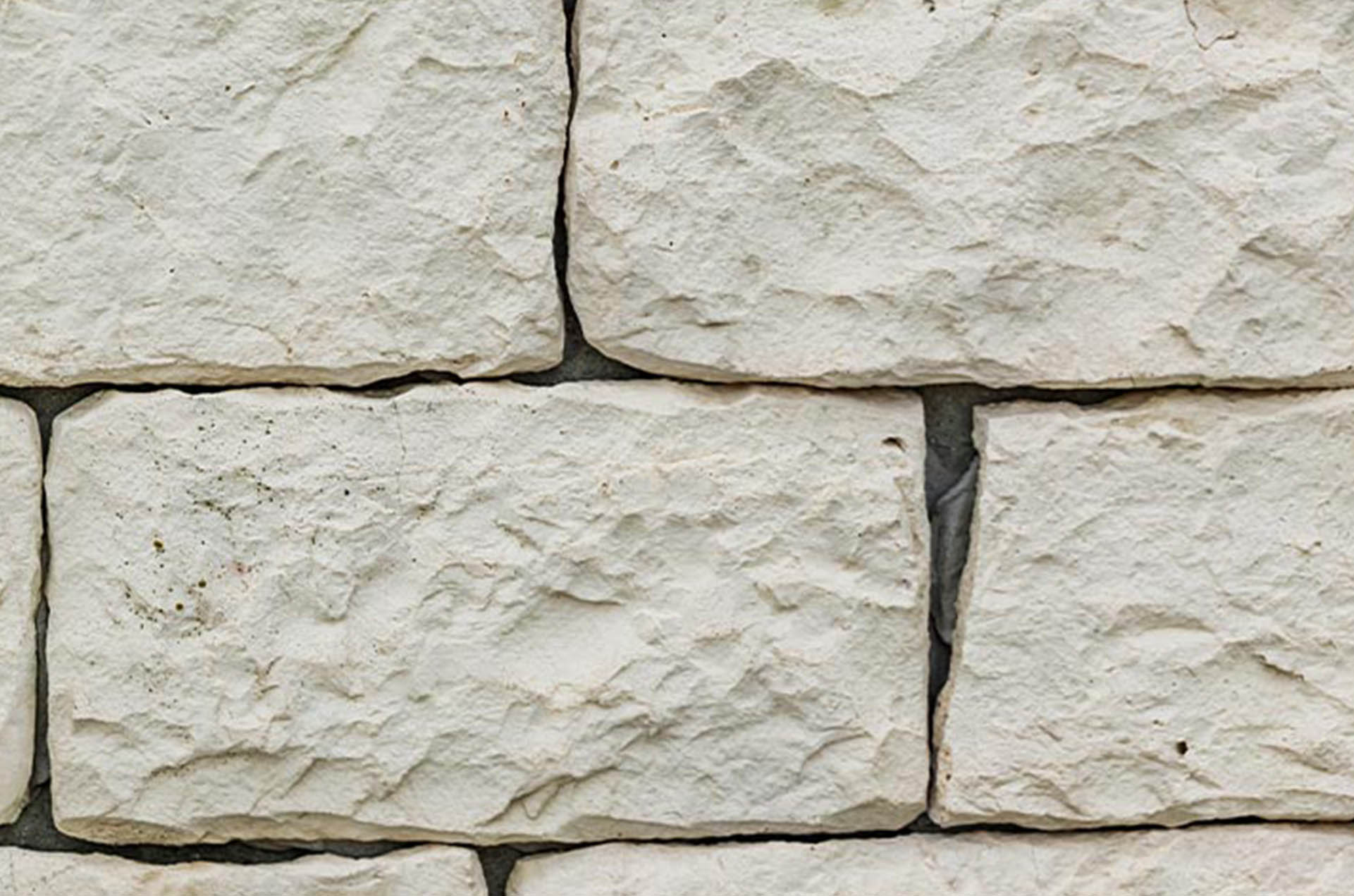 Sauberes Mauerwerk nach der Reinigung durch Fassaden Expert.